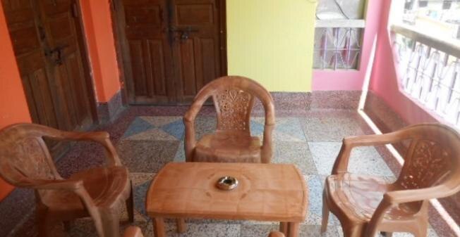 Azure Family Paying Guest House - Tap to explore photos