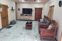 Yerramsetti vaari vididhillu, Bhimavaram