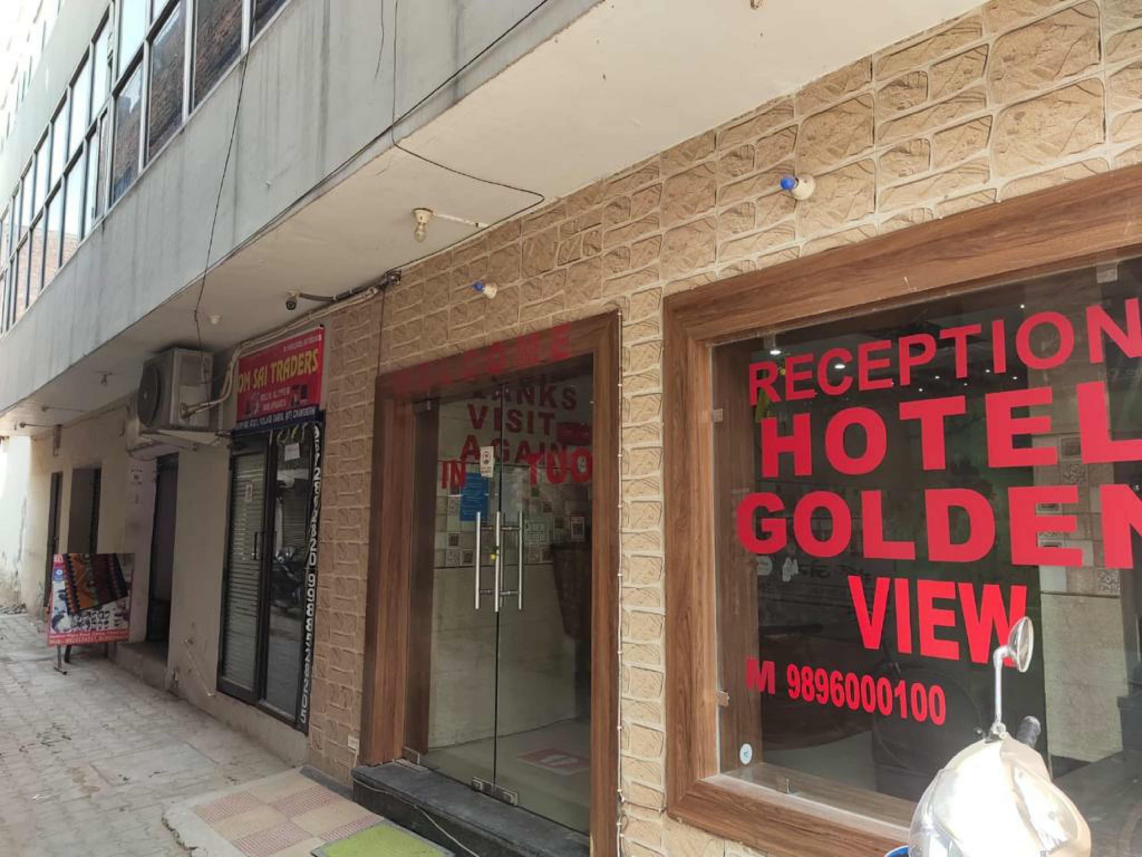 Hotel Golden View Chandigarh - Tap to explore photos