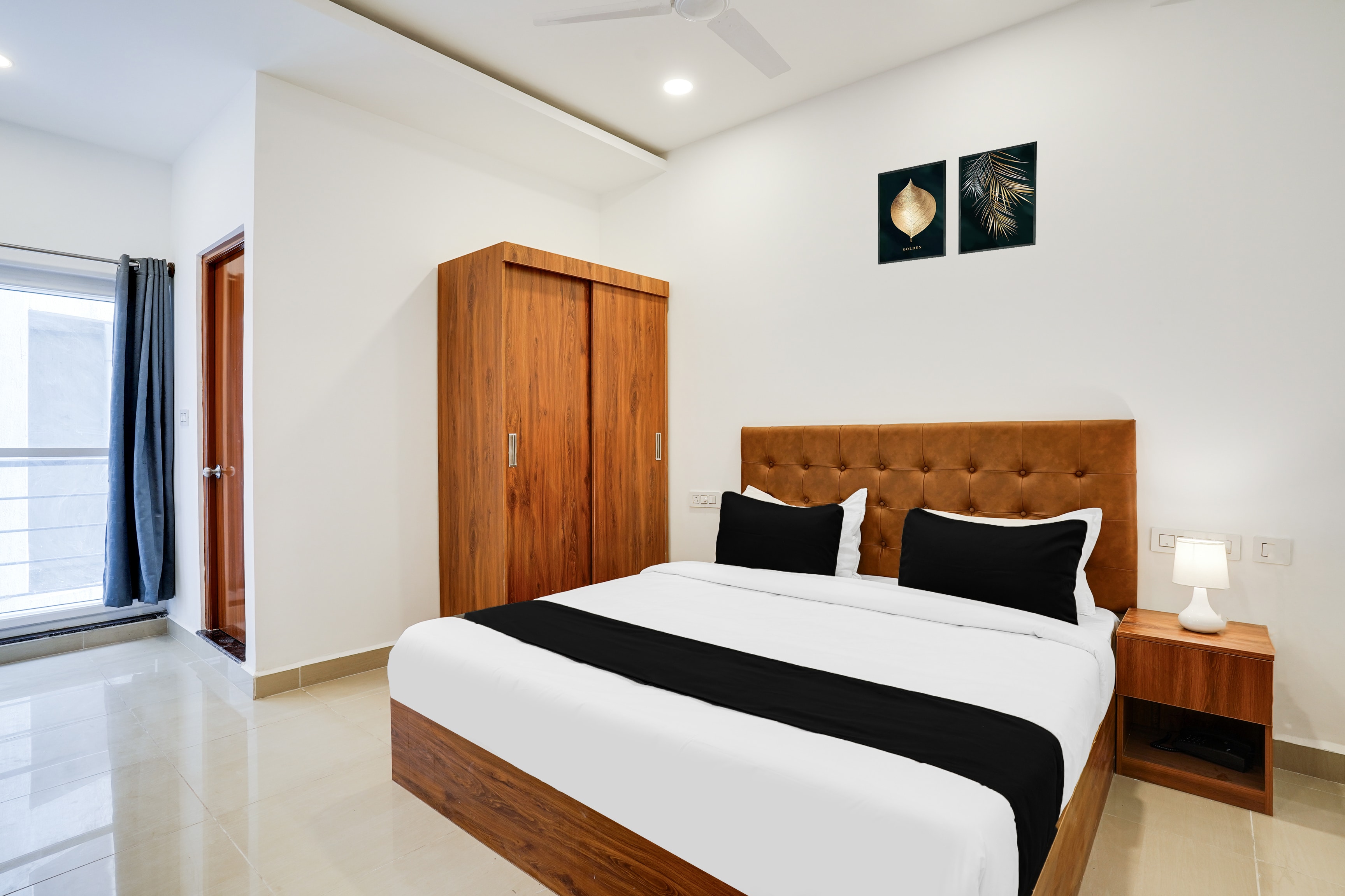 Super Townhouse OAK XOTEL near silk board metro - Tap to explore photos