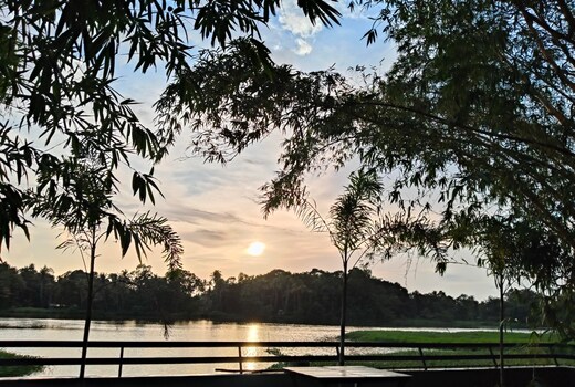 San Lake Villa, (River Front)