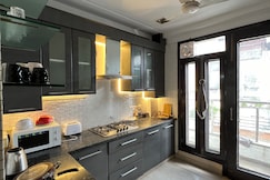 Sarvodaya Home - Lux 4BHK| Spacious| Boho|Netflix, Delhi