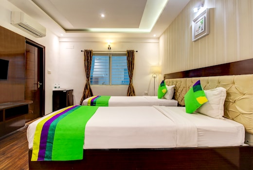 Treebo The Sai Leela Suites
