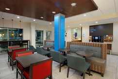 Holiday Inn Express & Suites Lake Charles South Casino Area, Calcasieu