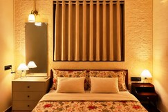 Luxe 2BR Bandra West by BBAY HOMES, Mumbai
