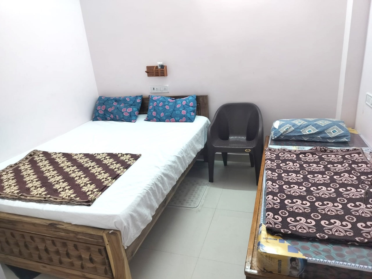 AMC Homestay - Tap to explore photos