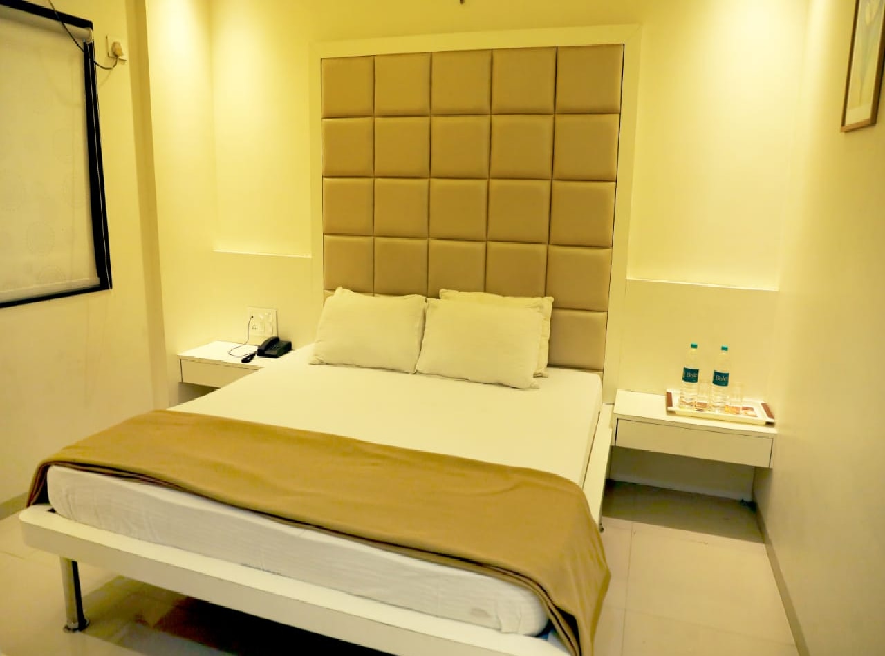 Hotel Sai Leela - Tap to explore photos