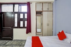 Super Hotel O Khanna's Hotel near Shakti Khand-III Indirapuram, Ghaziabad
