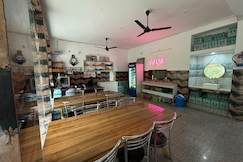 Hotel Rest & Bite, Dehradun