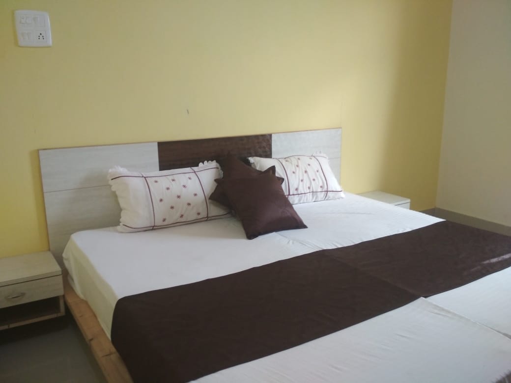Highway Homestay | Rooms & Restaurant - Tap to explore photos