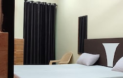 Deluxe AC Room