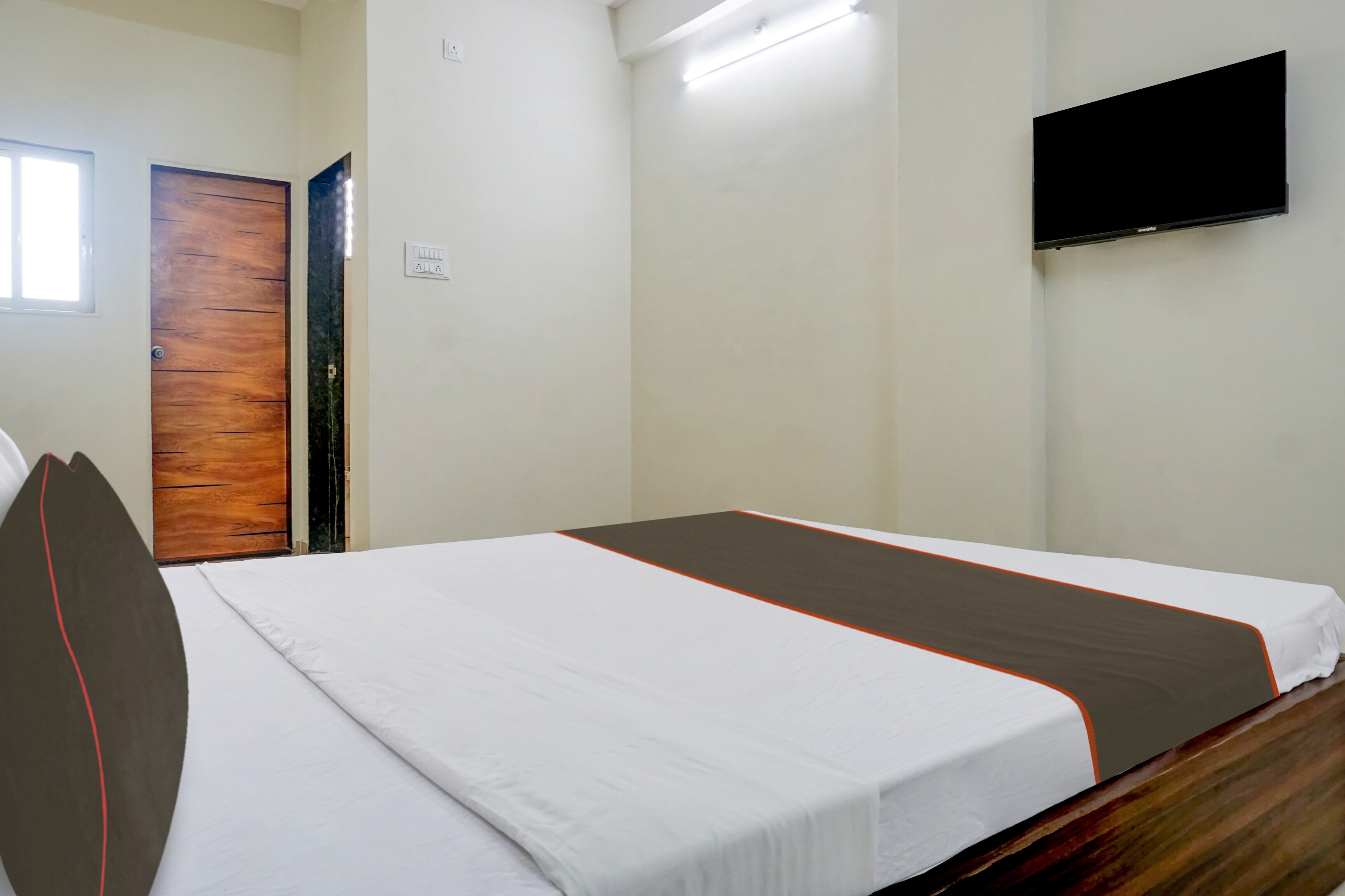 Collection O Park Inn Residency - Tap to explore photos