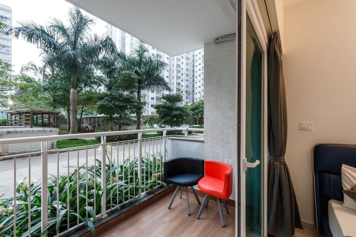 The Elite Apartment |Nr Aster CMI|3bhk - Tap to explore photos