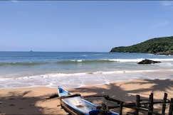 Kamaxi Beach Resort, Pollem, Karwar