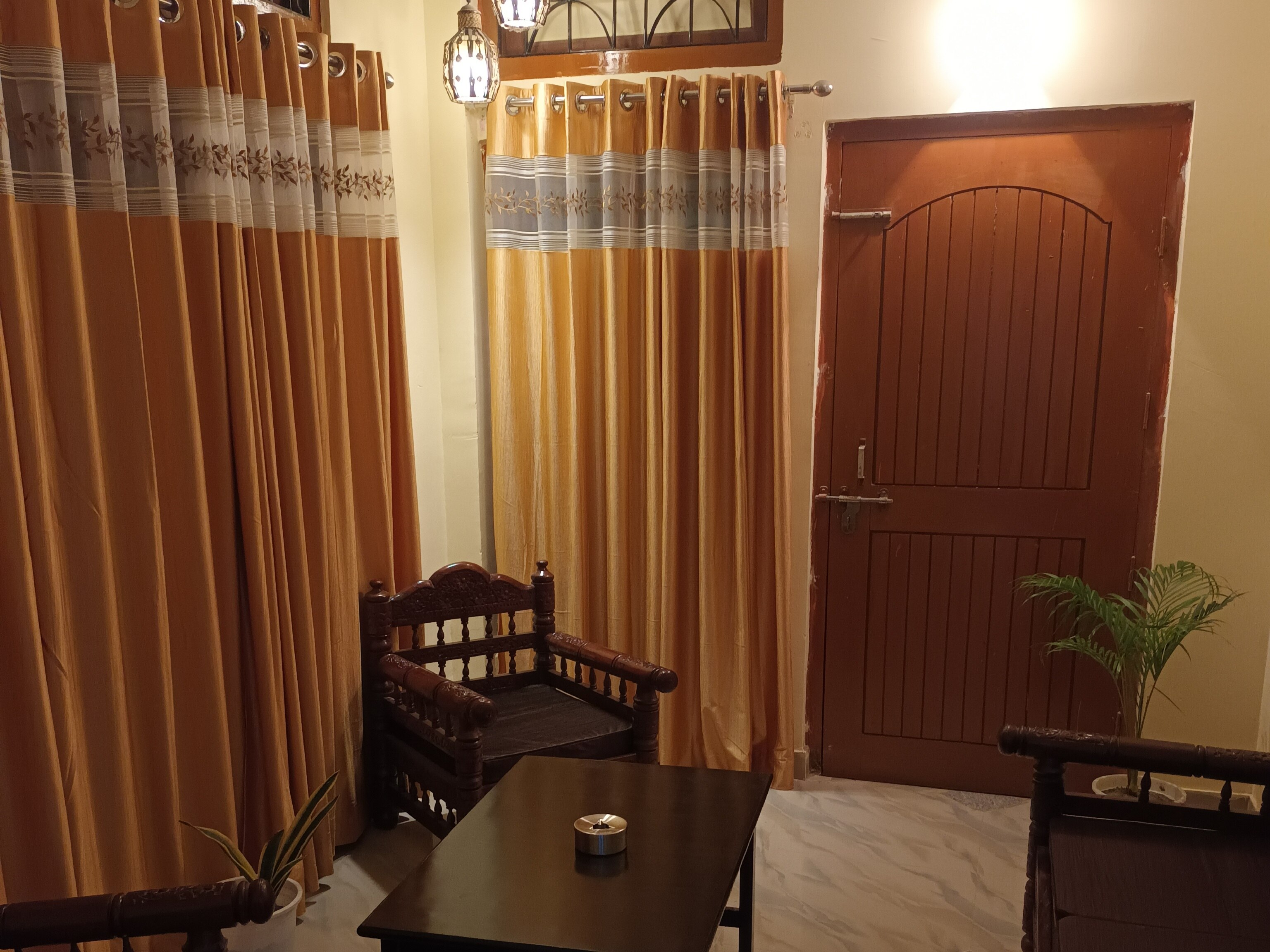 Maroma - Cosy 2 bedroom home with parking space. - Tap to explore photos