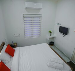 DELUXE NON AC ROOM