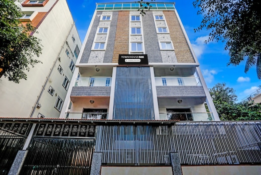 Super Townhouse Oak Madiwala Lake Park