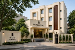 Hotel Oxmo Delhi Airport, Delhi