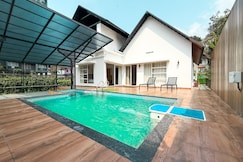 Fog Land Pool Villa, Wayanad