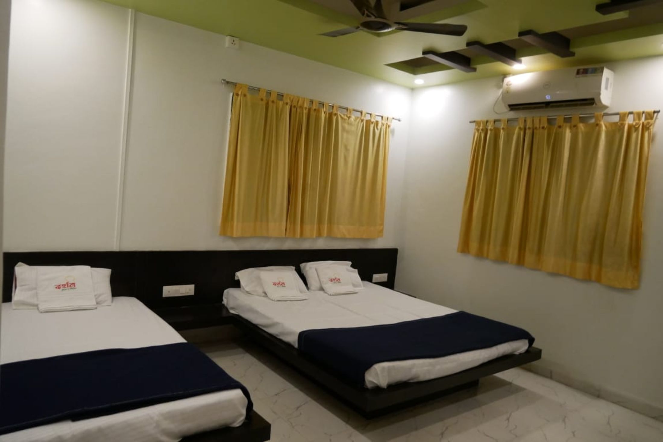 Gurukrupa Darshan Hotel