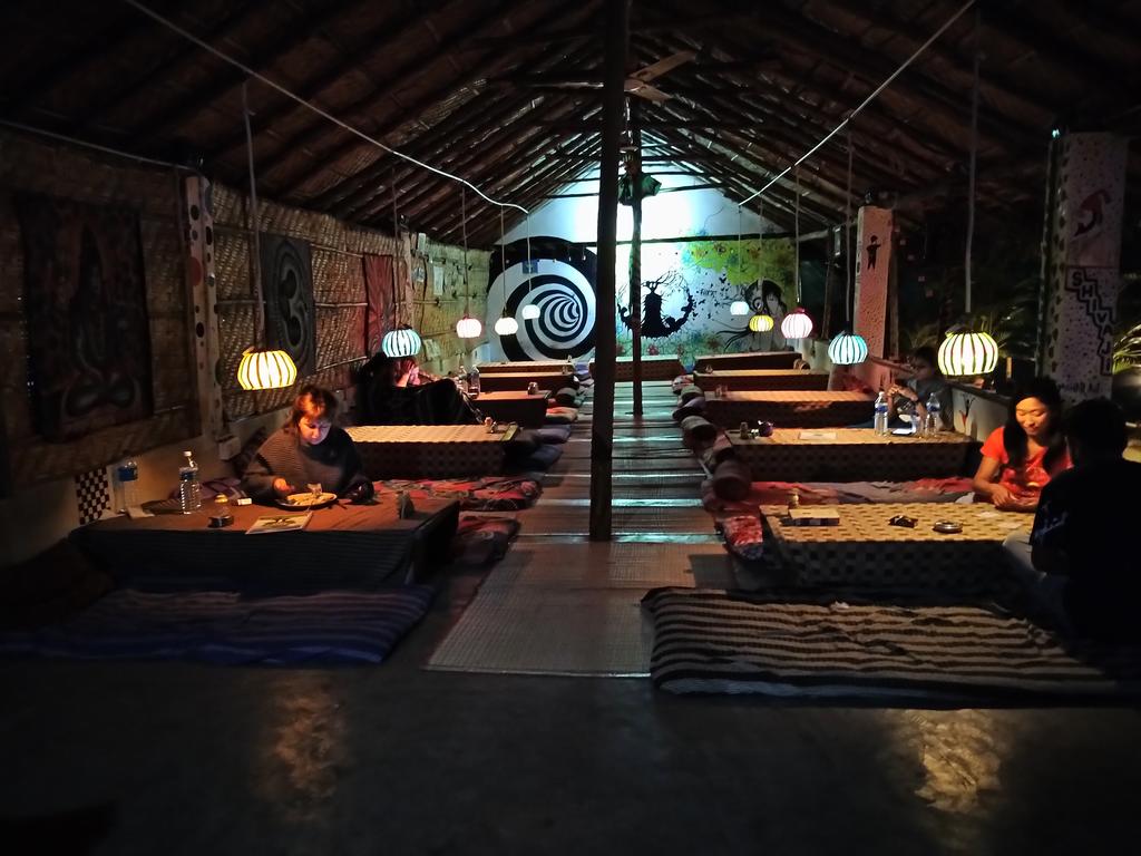 JUNGLEE TREE HAMPI Hampi Homestay Price, Address & Reviews