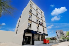 Super Hotel O Evanka, Indore