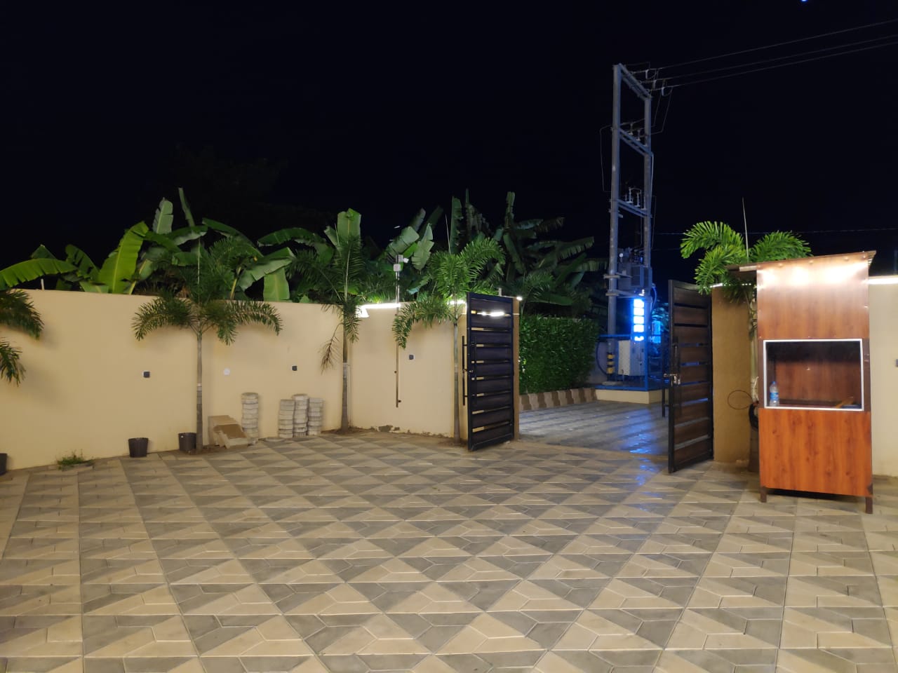 MAHAMAYA CONVENTION AND HOTEL - Tap to explore photos