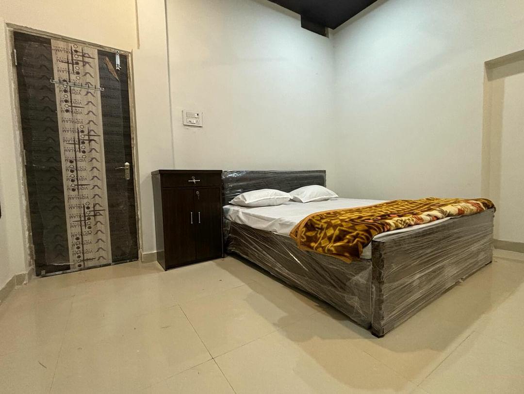 Madhuri Guest House - Tap to explore photos