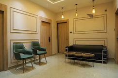 Hidden 3bhk Gem 2 Mins to Vishwanath Temple, Varanasi