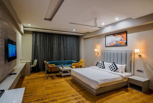 Clubhouse Hotel Chandigarh Mohali