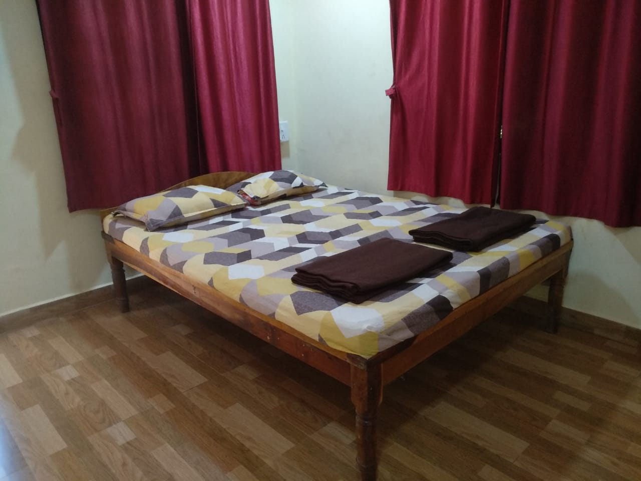 KOKAN SAWALI COTTAGE - DIVEAGAR - Tap to explore photos