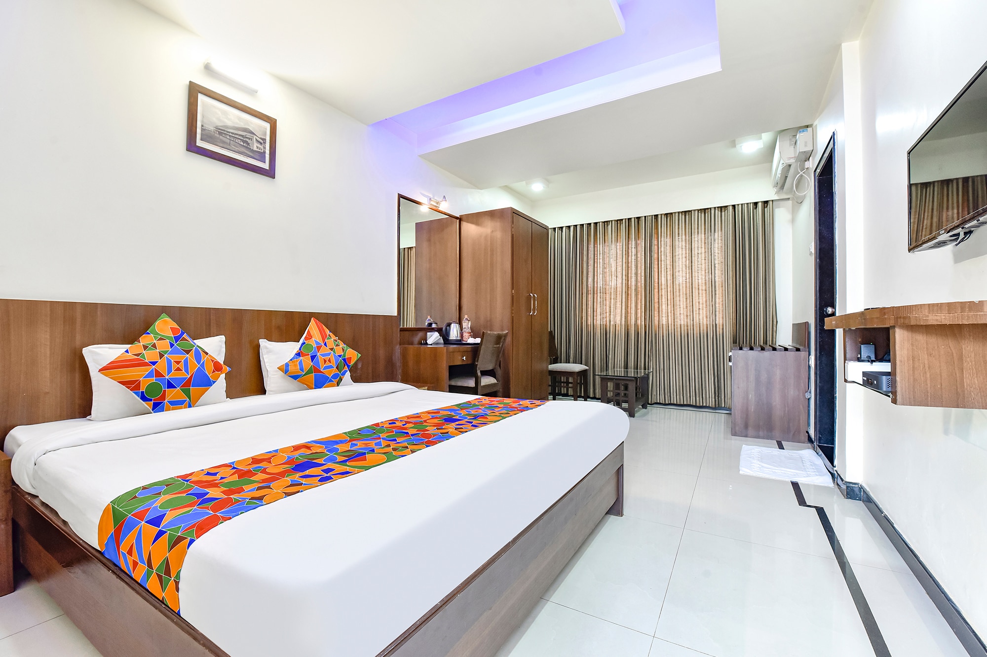 FabHotel Shakti Palace - Nr. Ponda - Tap to explore photos