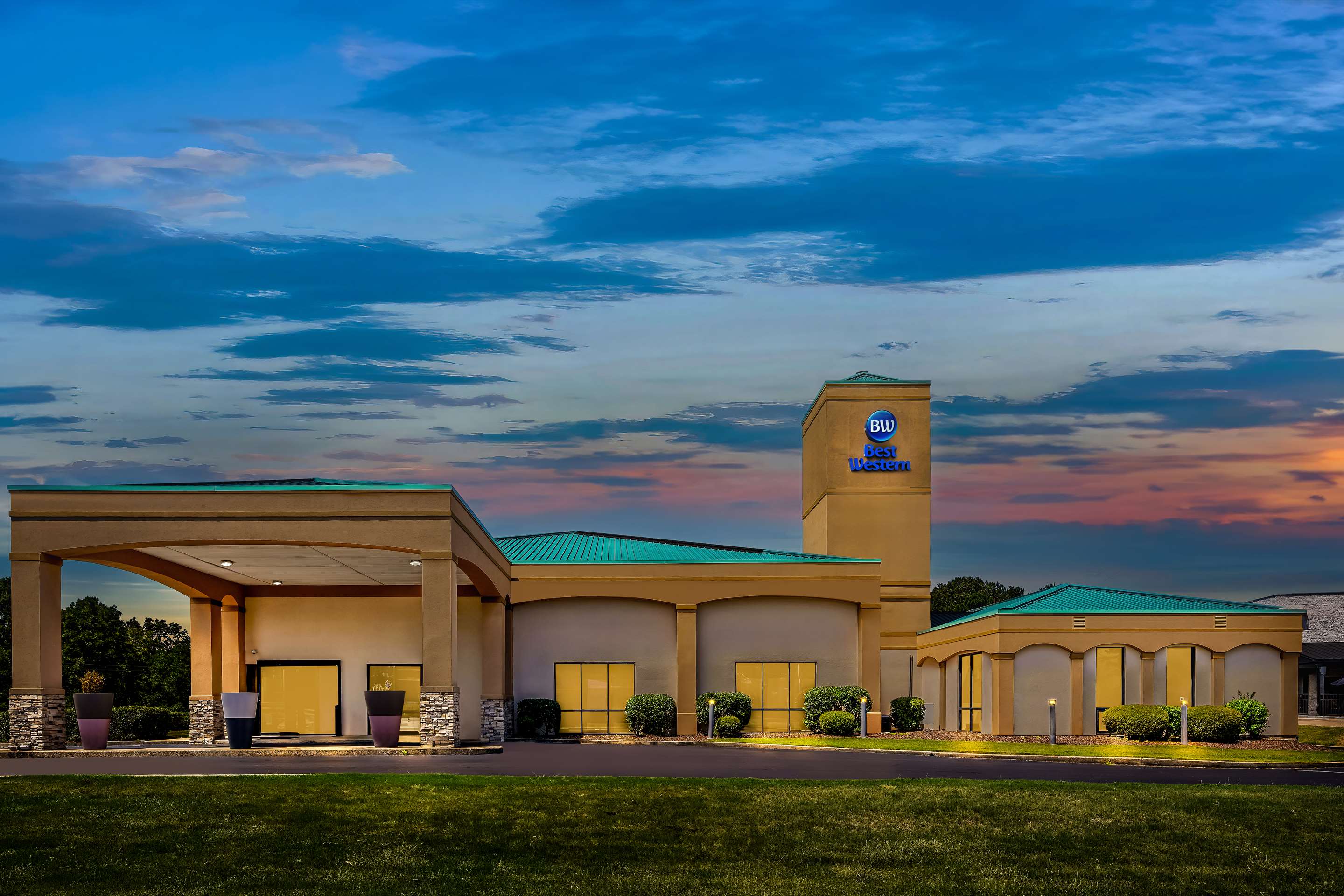 Best Western Executive Suites - Tap to explore photos