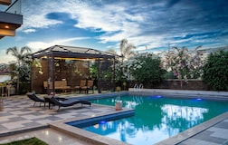 Swimming Pool 1