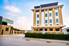 Tania President Inn, Shirdi