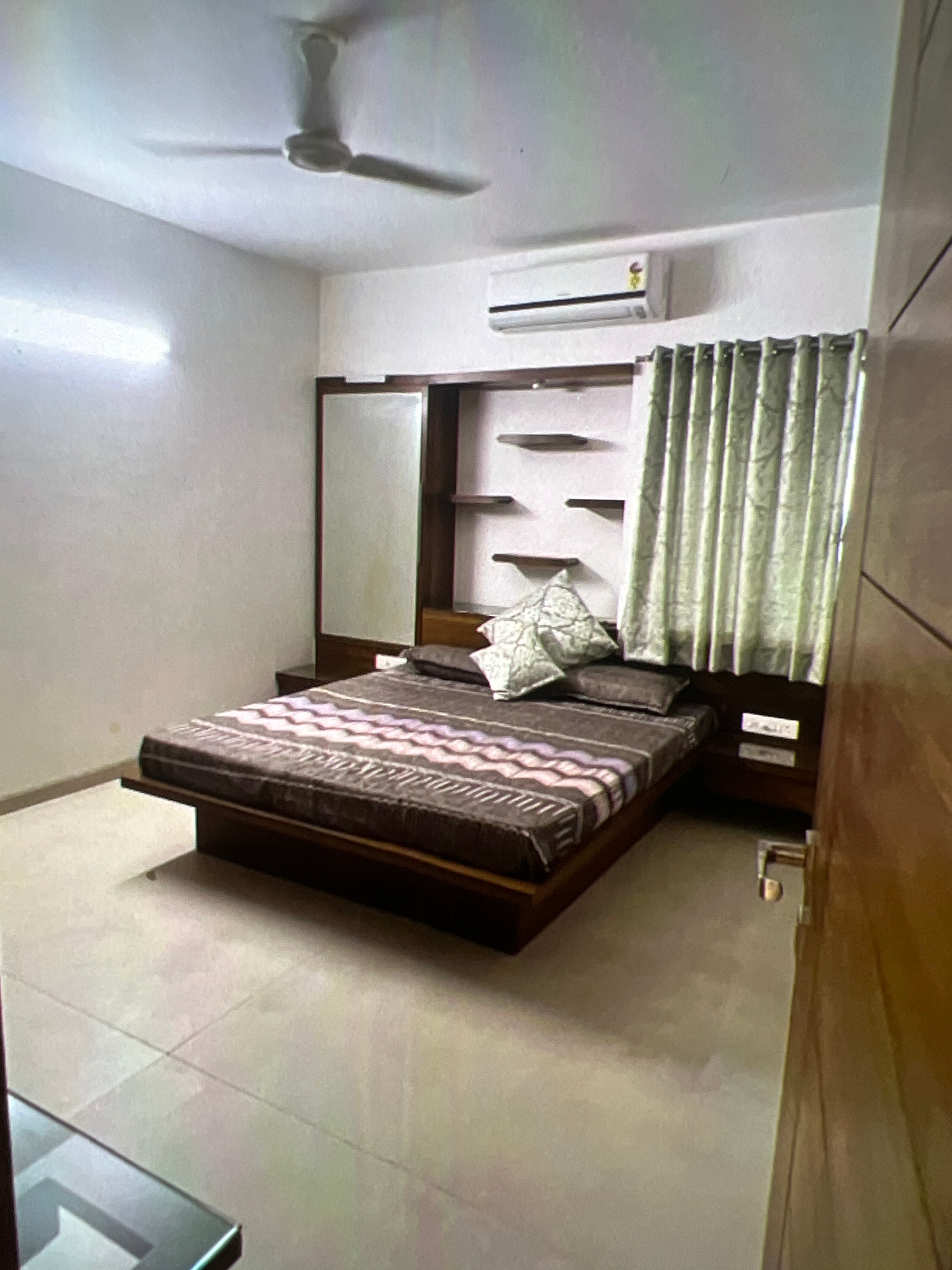 Aman housing society - Tap to explore photos