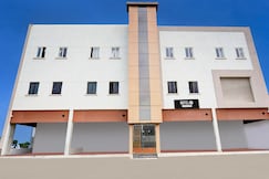 Hotel O Sriperambadhur Formerly Radha Residency, Chennai