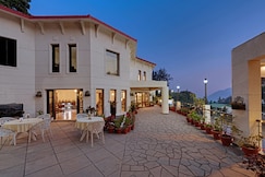 8fold-Pinecrest By LaRiSa, Mukteshwar