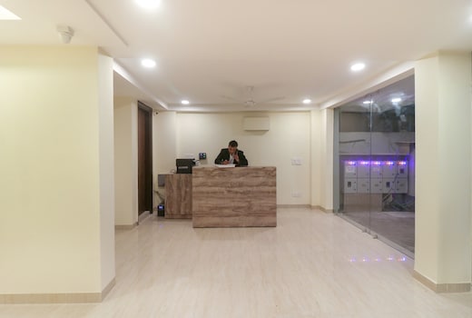 Hotel O Comfort Residency Near Artemis Hospital