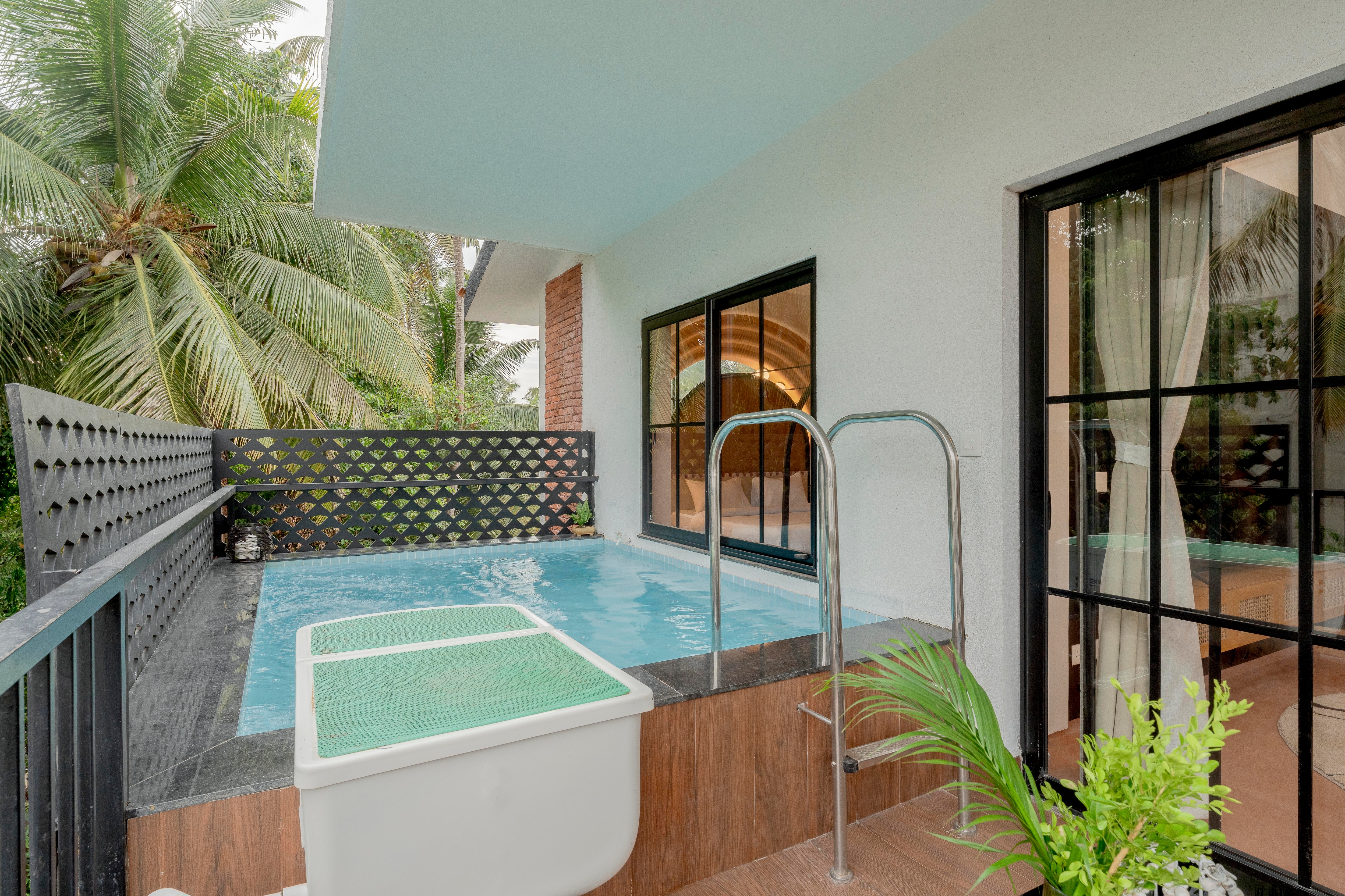 Staymaster Skyline Pvt Pool 2BHK Nr Calangute - Tap to explore photos