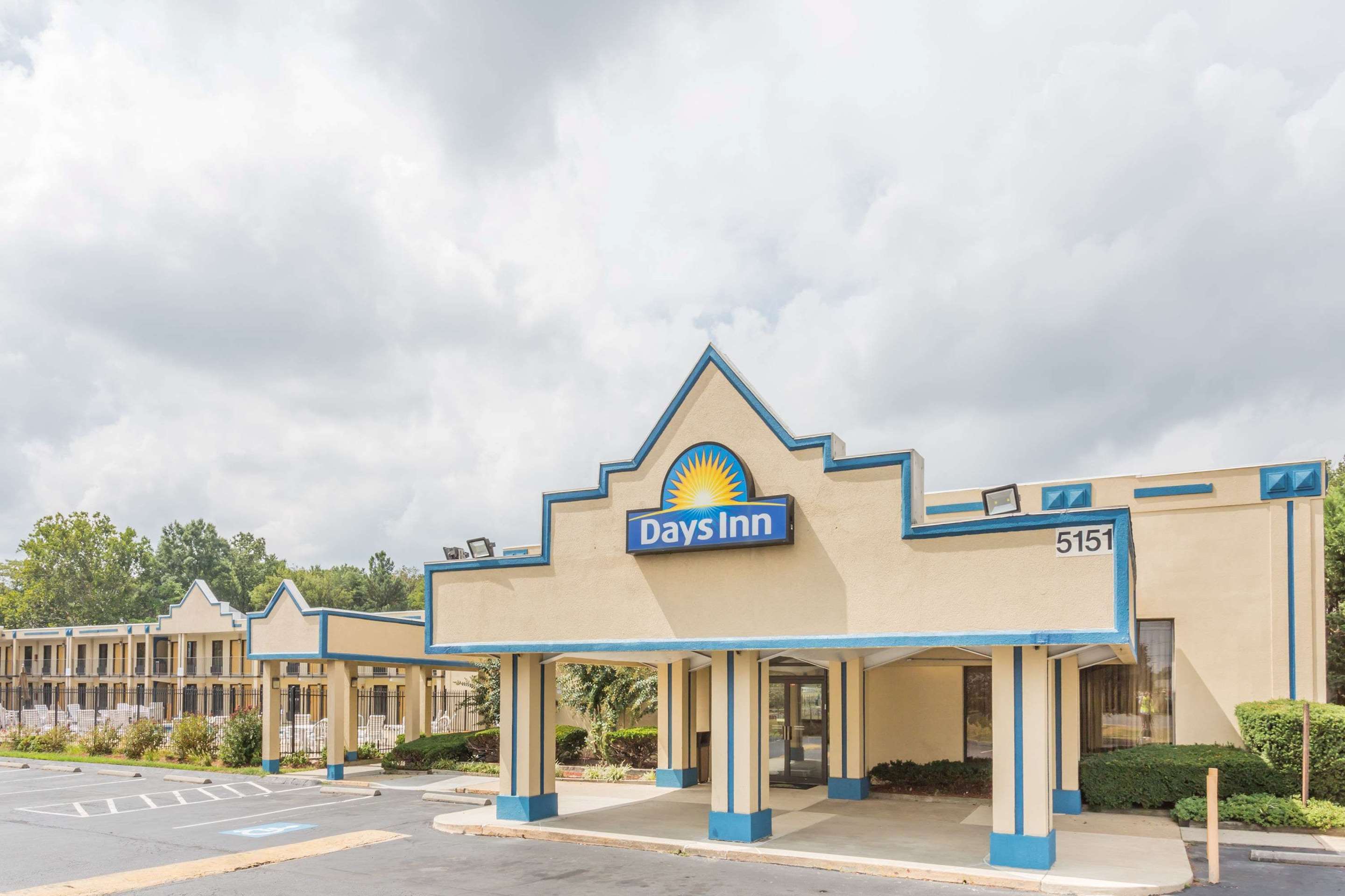 Days Inn by Wyndham Camp Springs/Andrews AFB DC Area - Tap to explore photos
