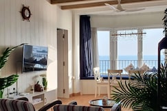 Tranquility - Seafacing 3BHK Luxury Apartment, Alibaug