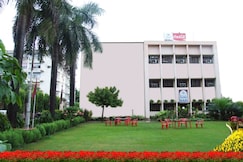 Hotel Gomti, Lucknow