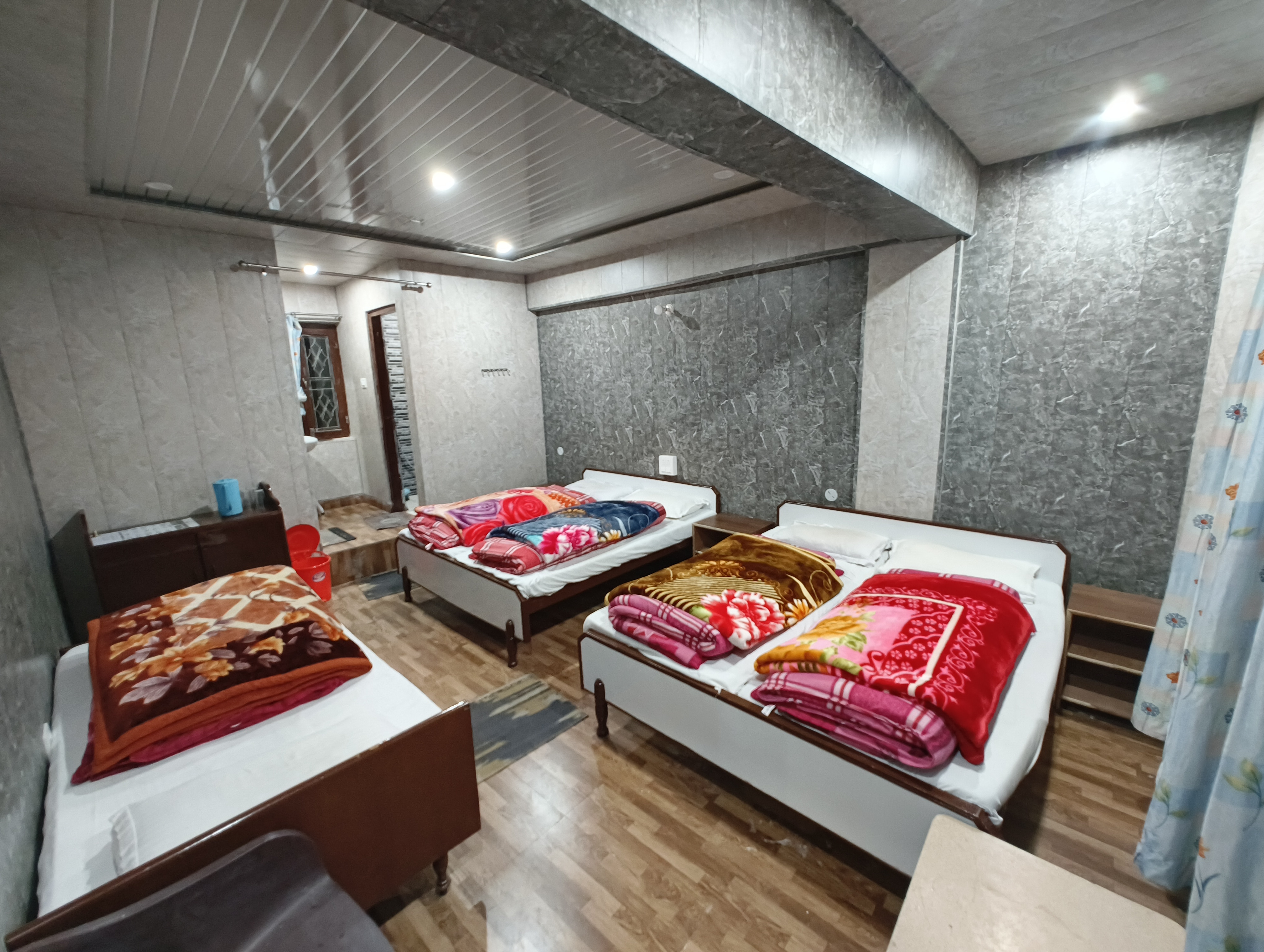 Nar Narayan Guest House - Tap to explore photos