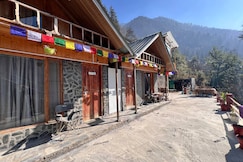 Peaks N Valley Stays 2 Jibhi, Banjar