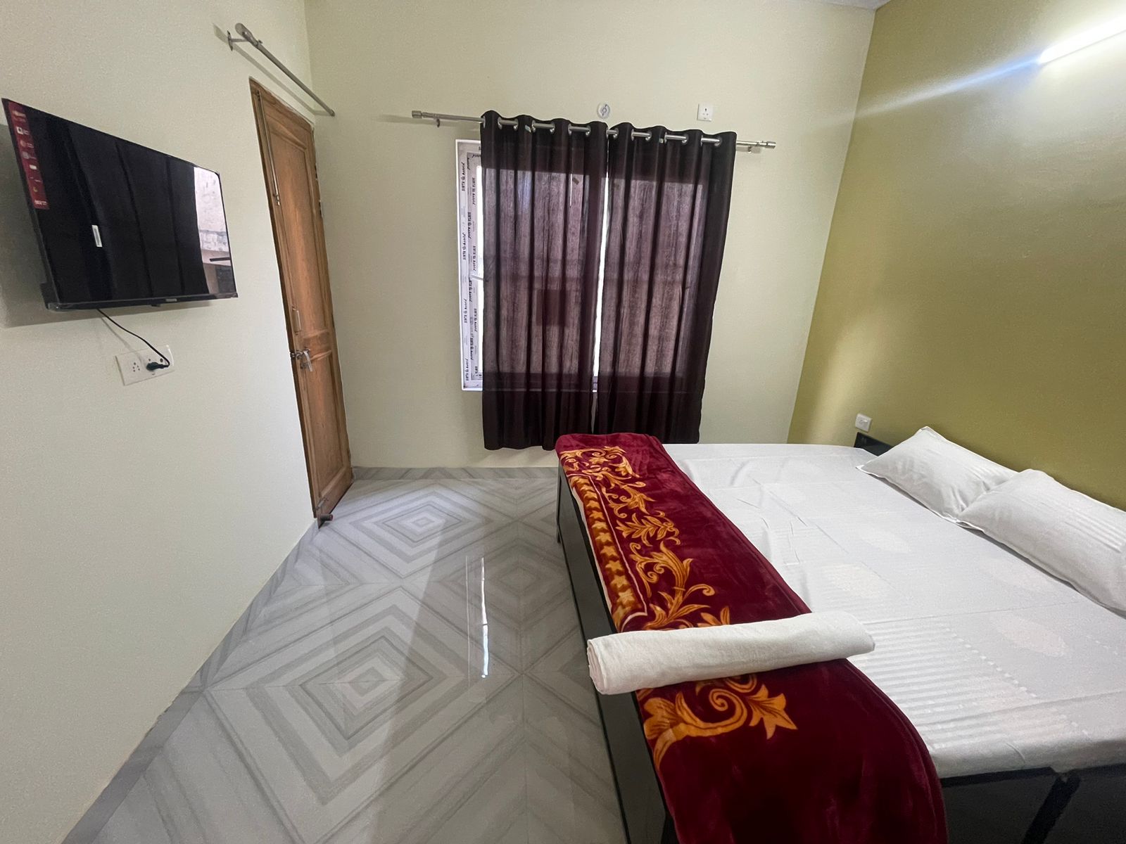 Radha Krishna Homestay 1 BHK Apartment - Tap to explore photos