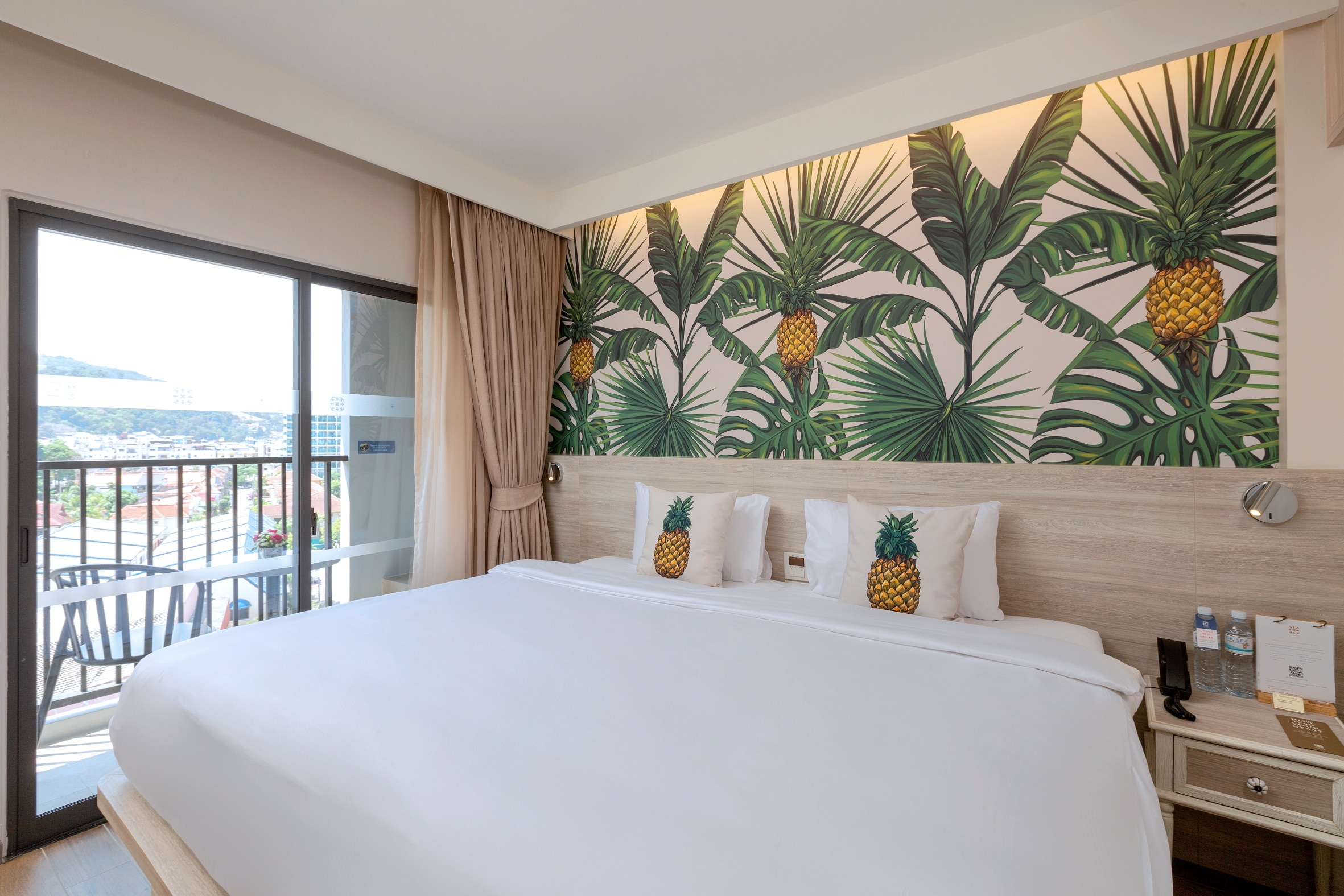 Sawaddi Patong Resort - Tap to explore photos