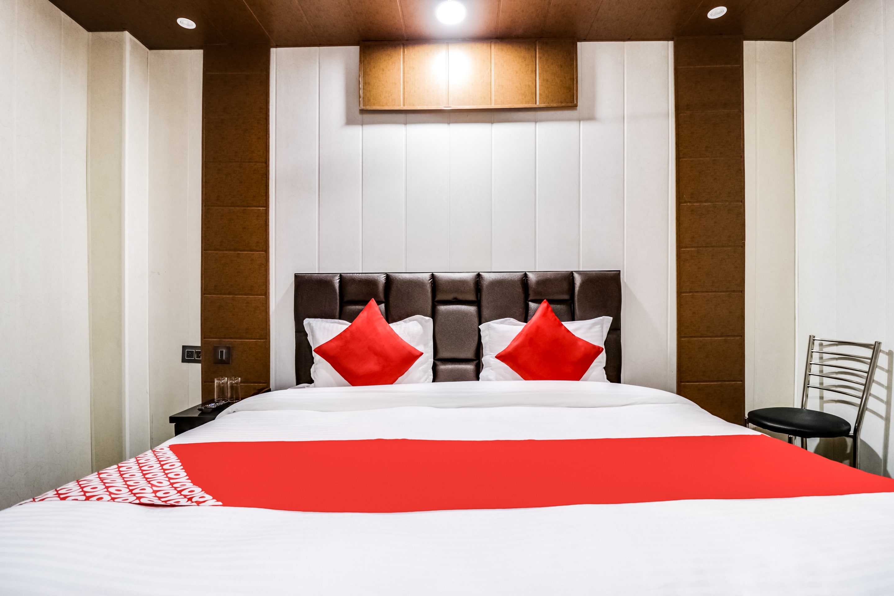 Hotel O JPS Galaxy Hotel - Tap to explore photos