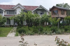 Nedous Orchard Villa, Srinagar