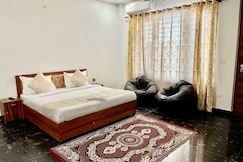 The Grand Suite Sec 122, Noida